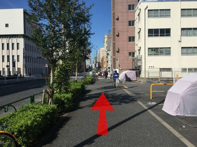 さらに進みます。