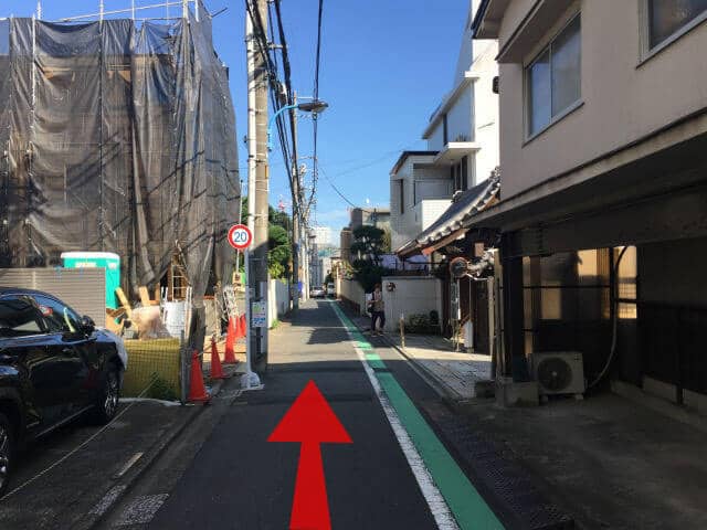 さらに進みます。